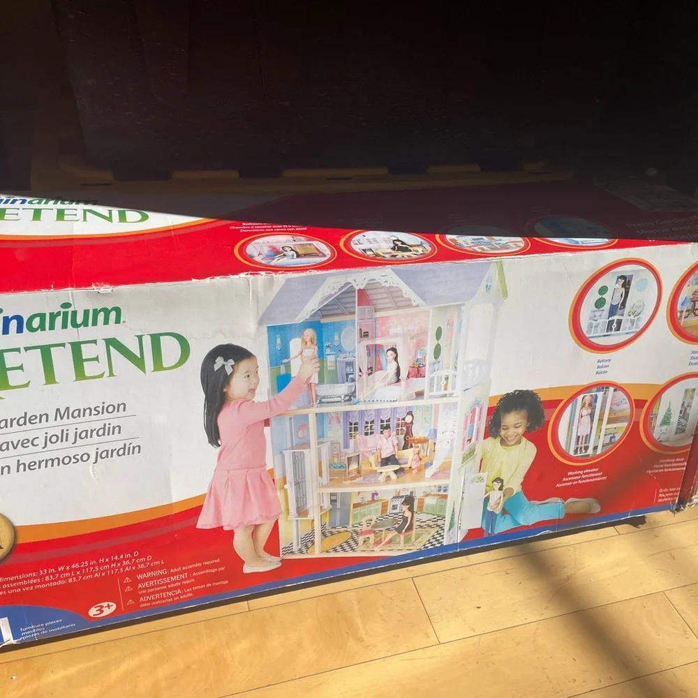 Garden Mansion Dollhouse - White and Pink